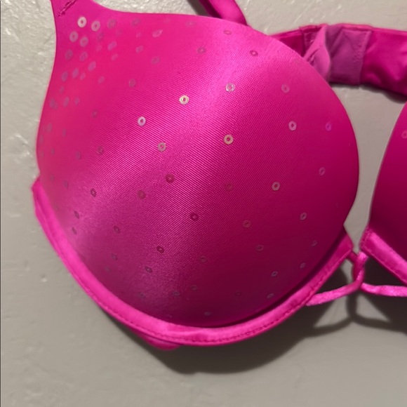 Victoria's Secret Miraculous Plunge Hot Pink Bra with Sequin Detail 34B - Picture 3 of 6